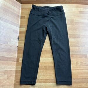 Athleta Girl powervita chitchat capri black athletic bottoms size 8/10